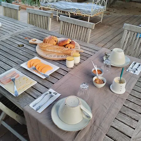 D'hote Ensoleillee A 300m De La Panzió La Guérinière