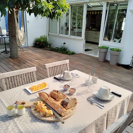 住宿加早餐酒店 D'hote Ensoleillee A 300m De La